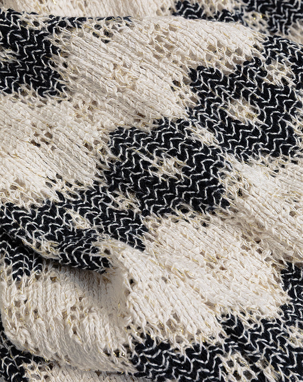 EMBER FLOWER CROCHET SHORTS BLACK