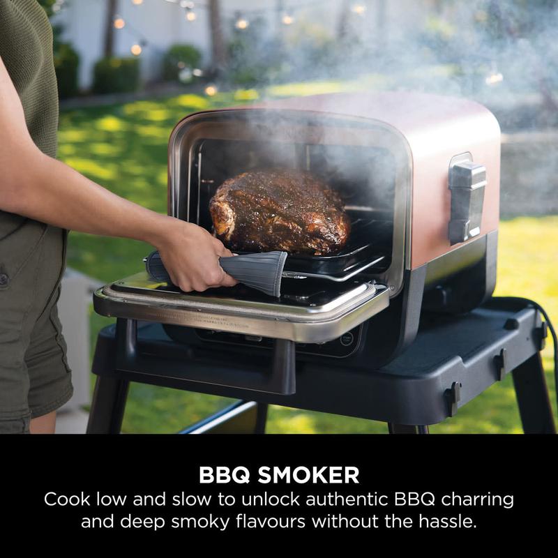 Ninja Woodfire Electric Outdoor Oven + Cover + Pizza Peel Bundle, 8-in-1 Pizza Oven, High-Heat Roaster & BBQ Smoker with Roast Rack, Pro-Heat Tray, Pizza Stone, Wood Pellets & Scoop, 6 Pizza Settings, Burnt Orange OO101UK